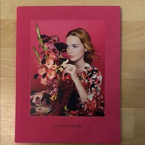 Van Cleef & Arpels Floral Art Hard Cover Book Catalog Magazine ✨